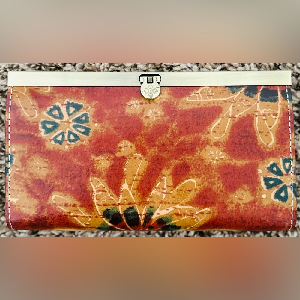 Patricia Nash Women’s Leather Wallet